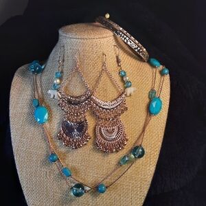 Necklace, two pairs earrings and bangle